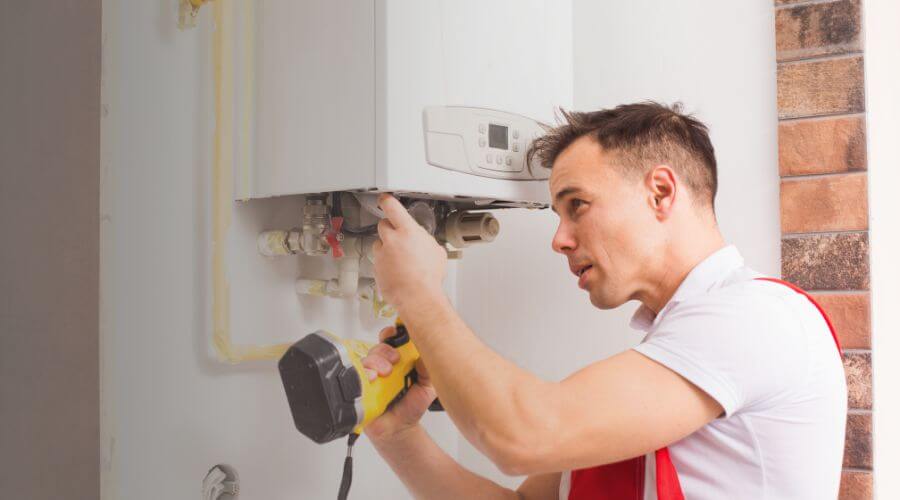 Expert burst pipe repair services in Caruthersville, MO